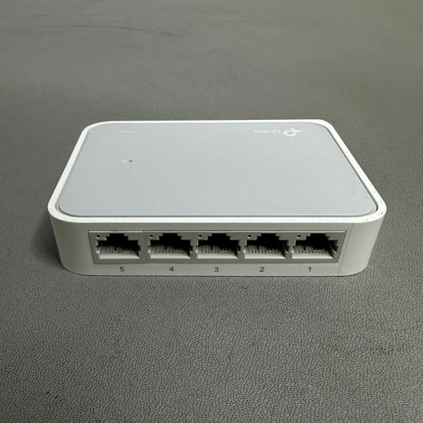 Коммутатор TP-Link TL-SF1005D