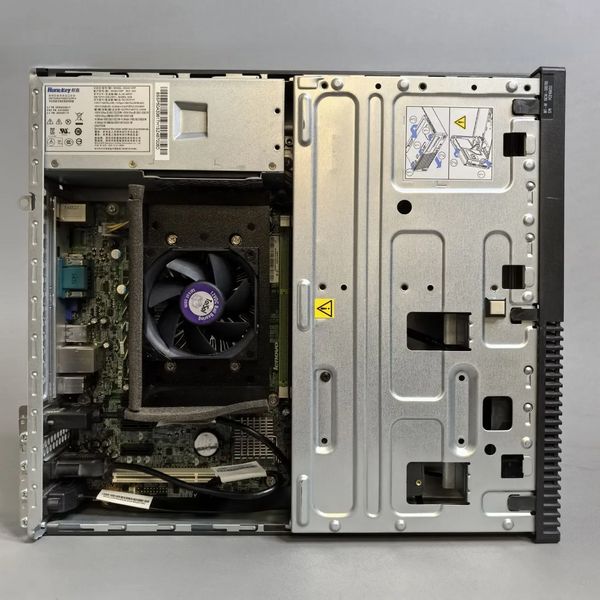ПК Lenovo ThinkCentre M79 SFF (10jas00b00) / AMD A10-6700 / 4Gb / 120Gb SSD / HD 8670D / ATX-240W