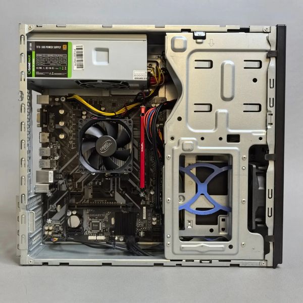 ПК AMD Ryzen 3 3200G / 8Gb DDR4 / 256Gb SSD / Vega 8 / ATX-300W