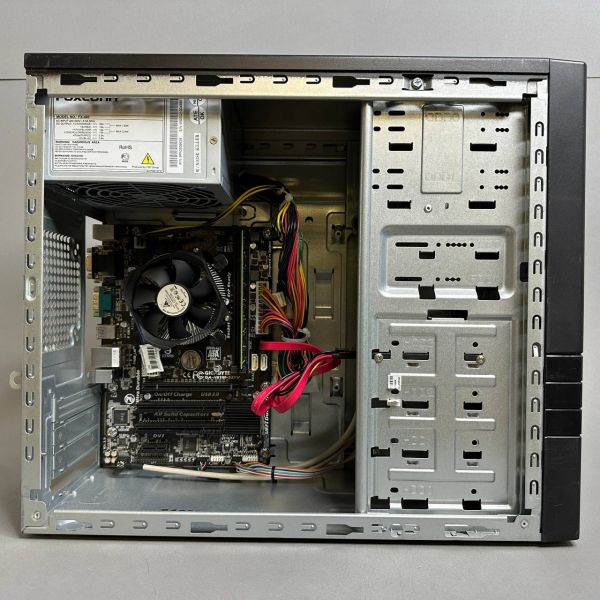 ПК Intel Core i3-8100 / 8Gb / 256Gb SSD + 500Gb HDD / Intel UHD / ATX-450W