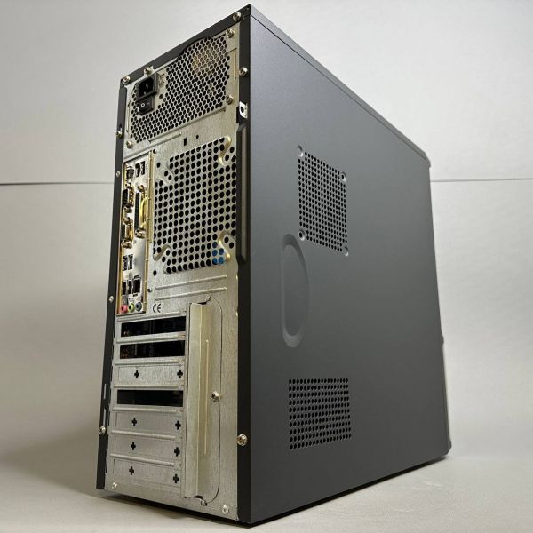 ПК Intel Core i3-8100 / 8Gb / 256Gb SSD + 500Gb HDD / Intel UHD / ATX-450W