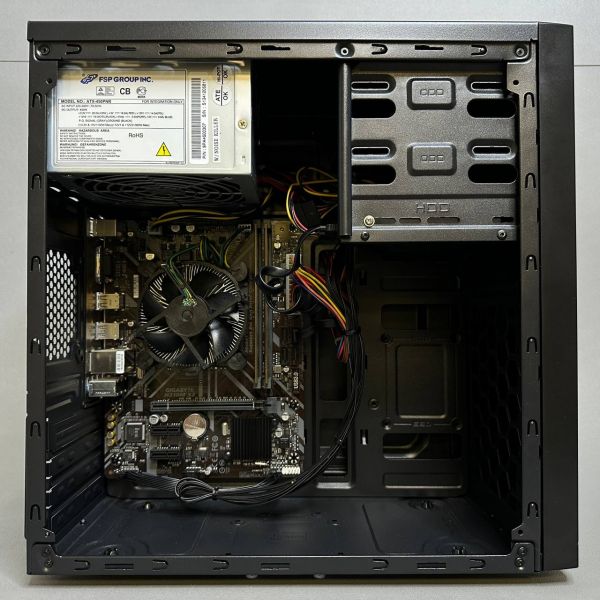 ПК Intel Core i3-8100 / 8Gb / 240Gb SSD / Intel UHD 630 / ATX-450W
