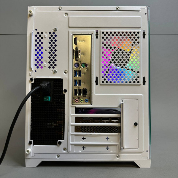 Игровой ПК AMD Ryzen 5 7600X / 32Gb DDR5 / 1Tb SSD m.2 / 8Gb RTX 4060Ti / ATX-700W