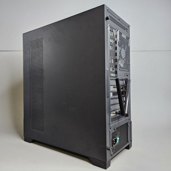 Игровой ПК AMD Ryzen 7 7800X3D / 32Gb DDR5 / 1Tb SSD m.2 / 16Gb RTX 5070 Ti / ATX-800W