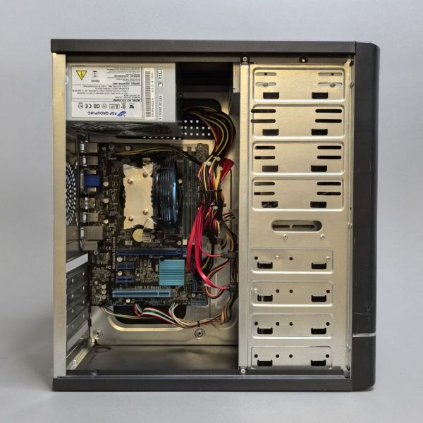 ПК Intel Core i7-2700K / 8Gb / 120Gb SSD + 500Gb HDD / Intel HD / ATX-450W