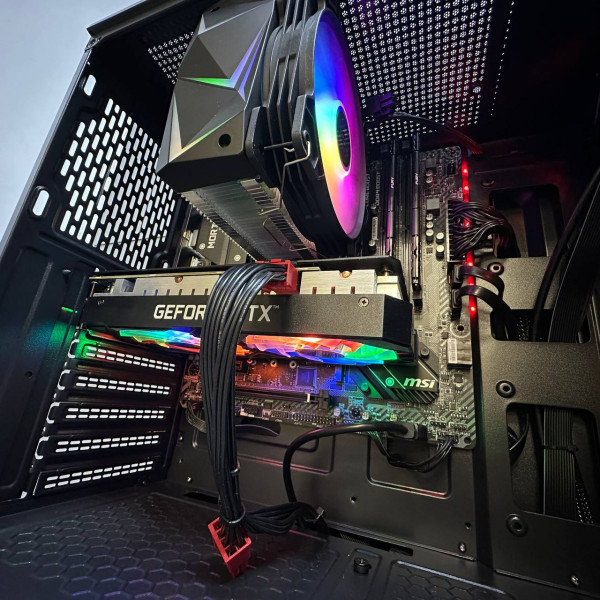 Игровой ПК AMD Ryzen 5 3500X / 16Gb / 512Gb SSD + 500Gb HDD / 8Gb RTX 3050 / ATX-550W