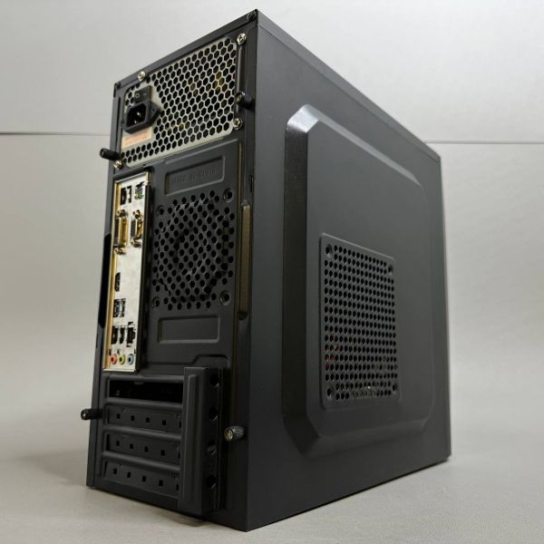 ПК Intel Core i3-8100 / 8Gb / 240Gb SSD + 500Gb HDD / Intel UHD / ATX-400W