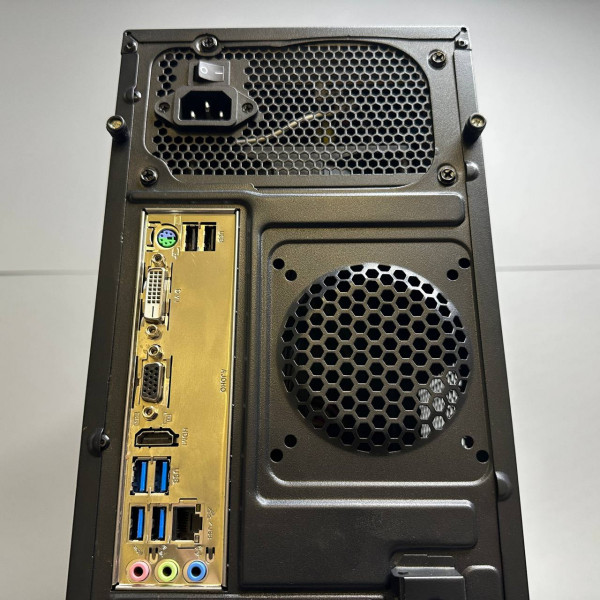 ПК AMD Ryzen 3 2200G / 8Gb / 256Gb SSD + 500Gb HDD / AMD Radeon Vega 8 / ATX-400W