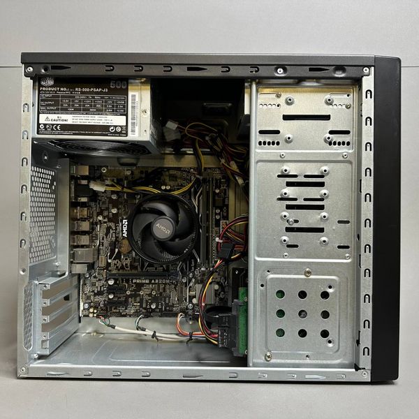 ПК AMD Ryzen 3 Pro 3200G / 8Gb / 240Gb SSD + 500Gb HDD / Vega 8 / ATX-500W