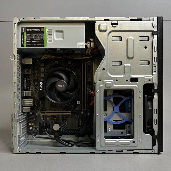 ПК AMD Ryzen 3 Pro 3200G / 8Gb DDR4 / 240Gb SSD / Vega 8 / ATX-300W