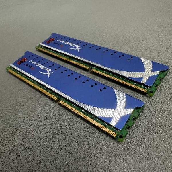 Оперативная память HyperX 4 ГБ (2 ГБ x 2 шт.) DDR3 DIMM CL7 (KHX1333C7AD3K2/4G)