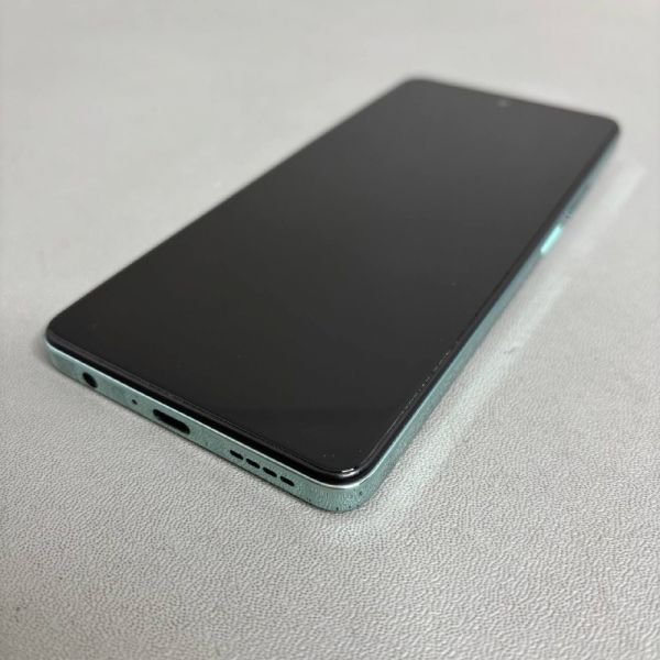 Смартфон Infinix Hot 40 PRO 8/256 ГБ, Global для РФ, Dual nano SIM, зеленый