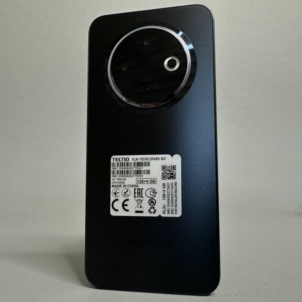 Смартфон Tecno SPARK 30C 4/128Gb Orbit Black