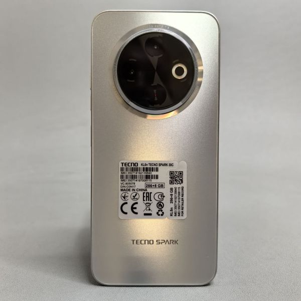 Смартфон Tecno SPARK 30C 8/256Gb Titanium Gold