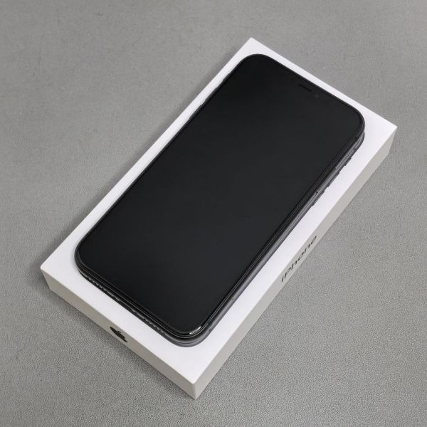 Смартфон Apple iPhone 11 64 ГБ, Dual: nano SIM + eSIM, черный