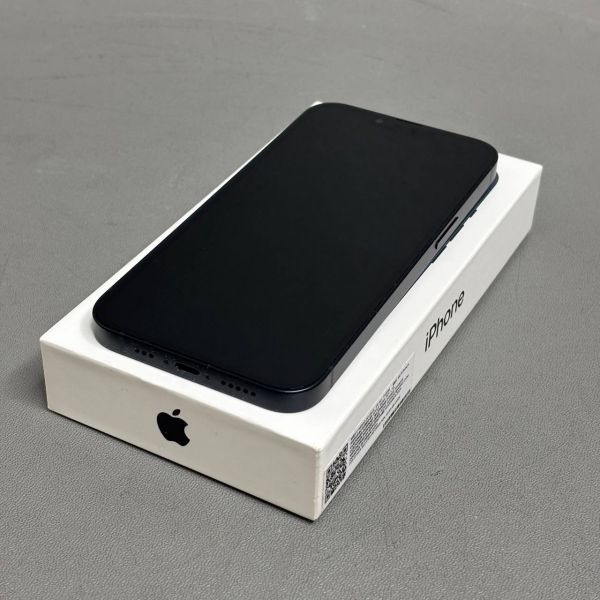 Смартфон Apple iPhone 13 128 ГБ, Dual: nano SIM + eSIM, тёмная ночь