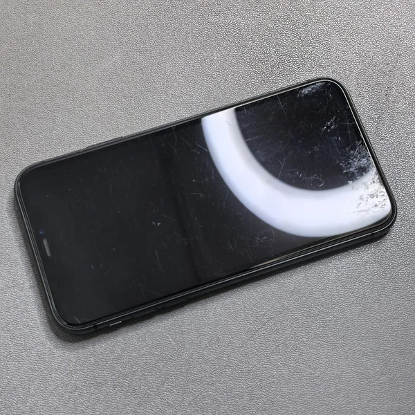 Смартфон Apple iPhone 11 128 ГБ, Dual: nano SIM + eSIM, черный