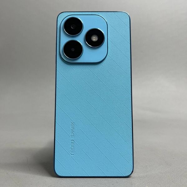 Смартфон Tecno SPARK 20 8/256Гб голубой