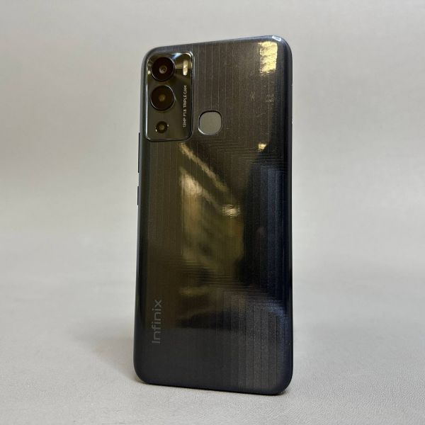 Смартфон Infinix HOT 12i 4/64 ГБ, Dual nano SIM, racing black