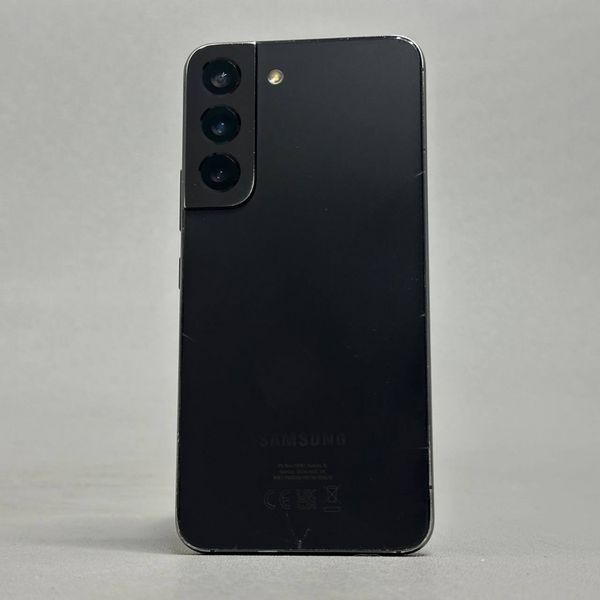 Смартфон Samsung Galaxy S22 8/128 ГБ, Dual: nano SIM + eSIM, черный фантом