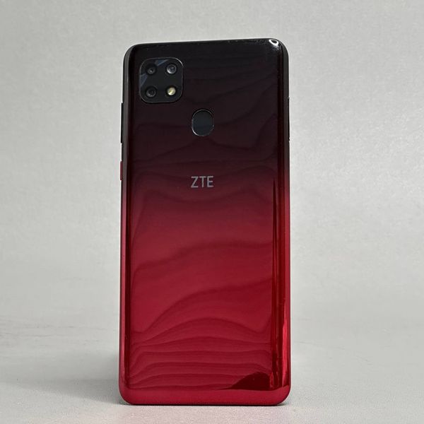 Смартфон ZTE Blade 20 Smart 2050RU 4/128Gb красный