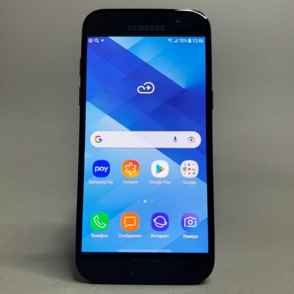 Смартфон Samsung Galaxy A3 (2017) 2/16Gb, SM-A320F, черный