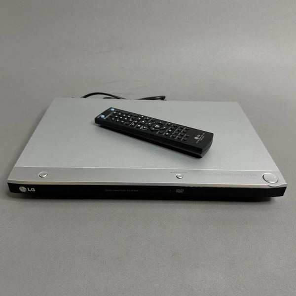 DVD-плеер LG DV654XS серый