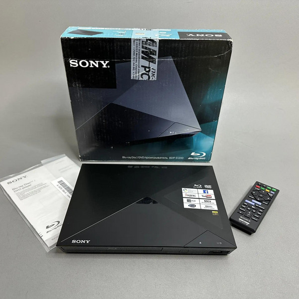 Blu-ray плеер Sony BDP-S1200, черный