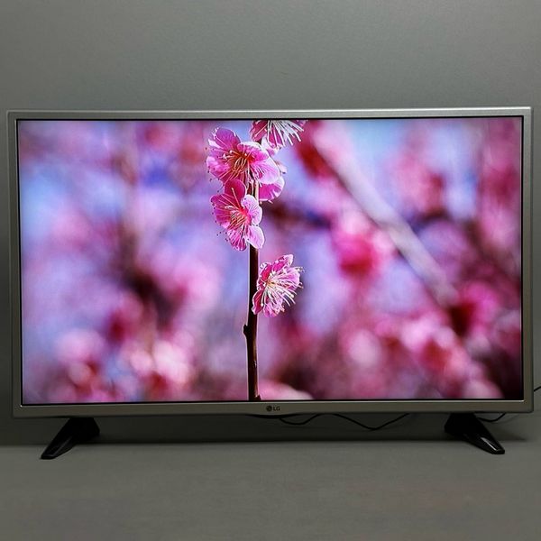 32'' HD Smart Телевизор LG 32LJ600U черный
