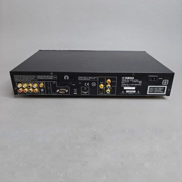 DVD-плеер Yamaha DVD-S1700