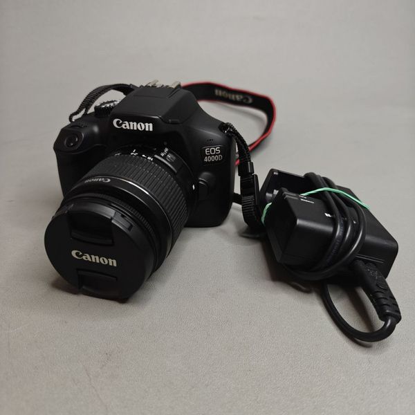 Зеркальный фотоаппарат Canon EOS 4000D Kit 18-55mm III черный