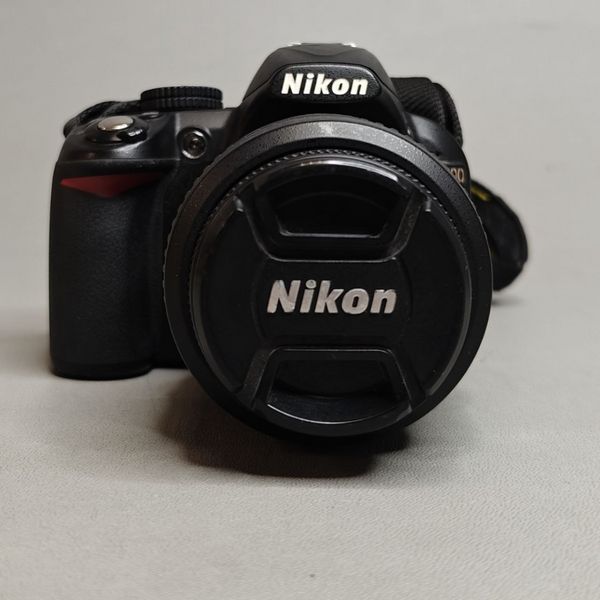 Зеркальный фотоаппарат Nikon D3100 Kit AF-S DX NIKKOR 18-55mm f/3.5-5.6G II Ростест