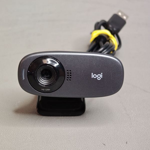Веб-камера Logitech V-U0015 HD 720p