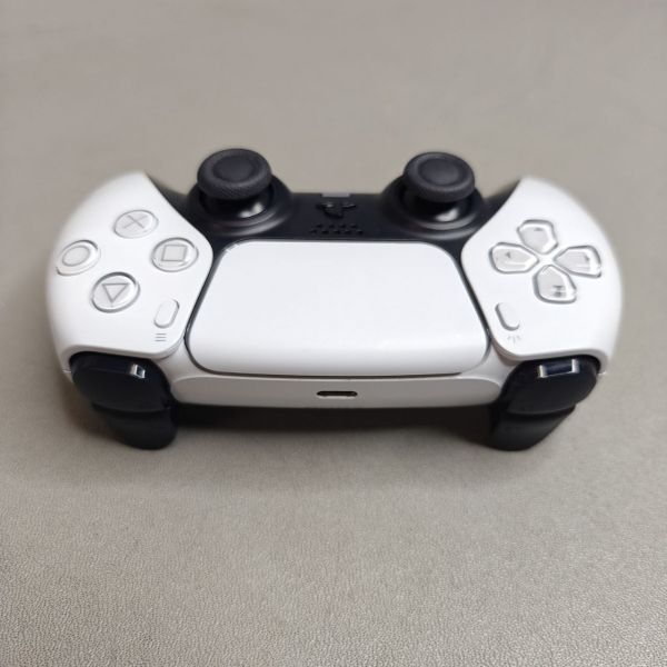Геймпад беспроводной Sony PlayStation DualSense CFI-ZCT1J белый