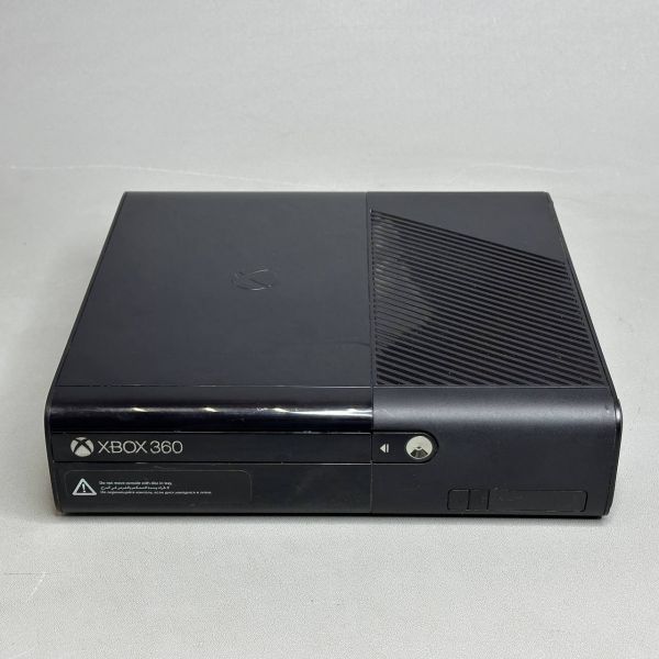 Игровая приставка Microsoft Xbox 360 E 500 ГБ (2 геймпада)