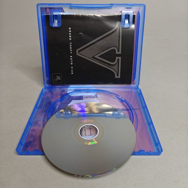 Игра GTA: Grand Theft Auto V PS4, диск