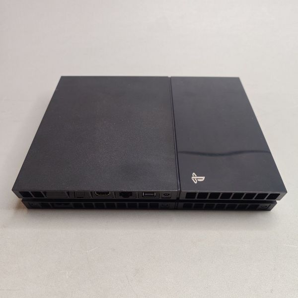 Игровая приставка Sony PlayStation 4 500 ГБ HDD, прошивка с диска + 2 геймпада, черная