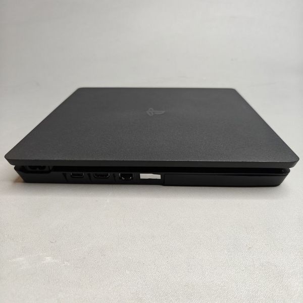 Игровая приставка Sony PlayStation 4 Slim 1000 ГБ HDD, без игр, черная
