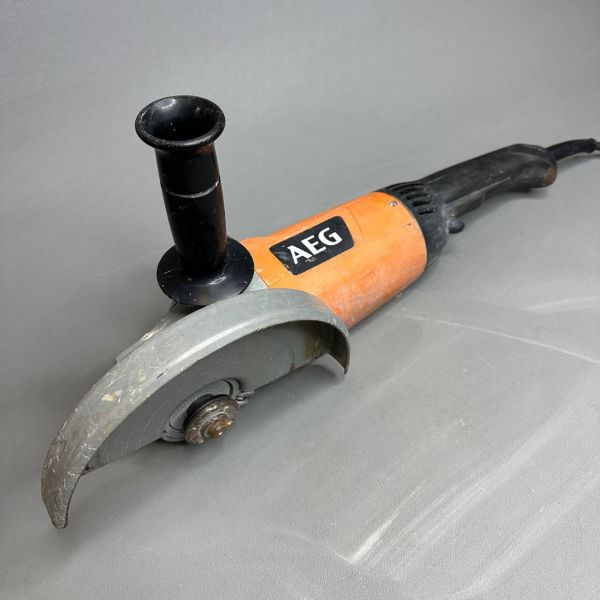 Угловая шлифмашина AEG WS 22-230 DMS