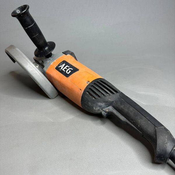 Угловая шлифмашина AEG WS 22-230 DMS