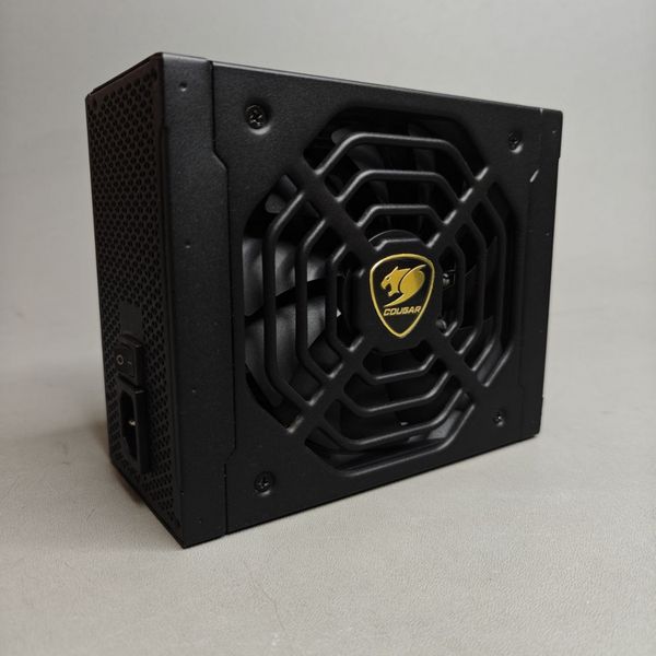 Блок питания Cougar GEX1050 (31GE105003P01) черный