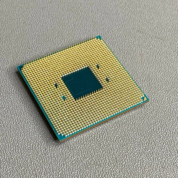 Процессор AMD Ryzen 5 PRO 2400GE OEM
