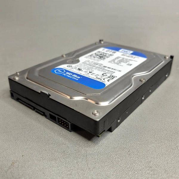 Жесткий диск WD Blue 1 ТБ (WD10EZEX)