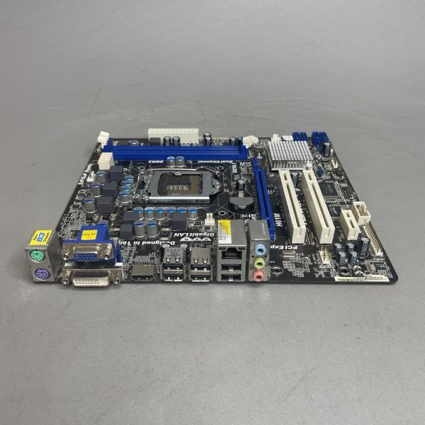 Материнская плата ASRock H61M