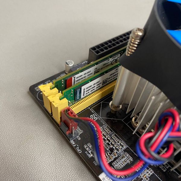 Комплект мат плата s-1150(H81) + core i5-4440+ 8Gb+ кулер