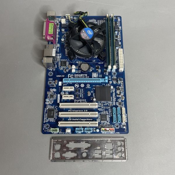 Комплект мат плата GIGABYTE GA-P61A-D3 s-1155 + Core i5 -3450 + 8Gb+ кулер