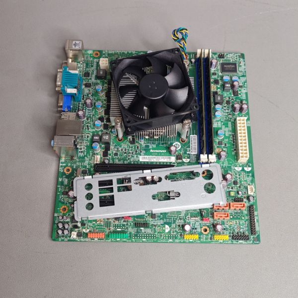 Комплект мат. плата s-1155 + core i3-2100 + 4Gb + кулер