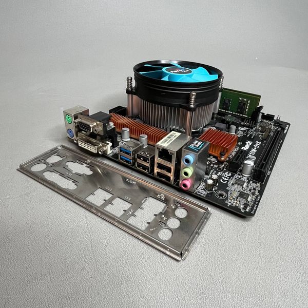 Комплект мат. плата s-1151 H110M-DVS + i5-7400 + 8Gb + кулер