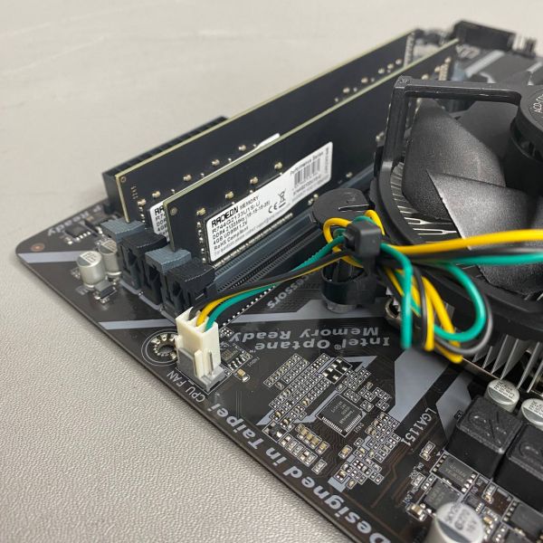 Комплект мат плата Gigabyte b360m-d3h s-1151v2 + Core i3 -8100 + 8Gb+ кулер