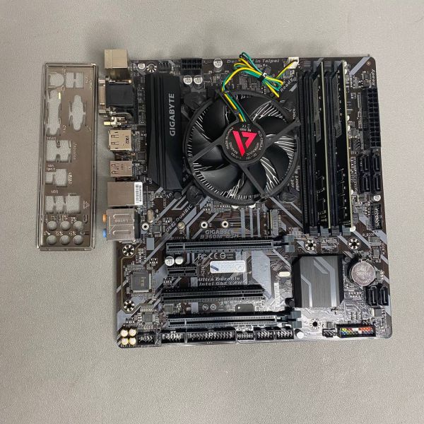 Комплект мат плата Gigabyte b360m-d3h s-1151v2 + Core i3 -8100 + 8Gb+ кулер